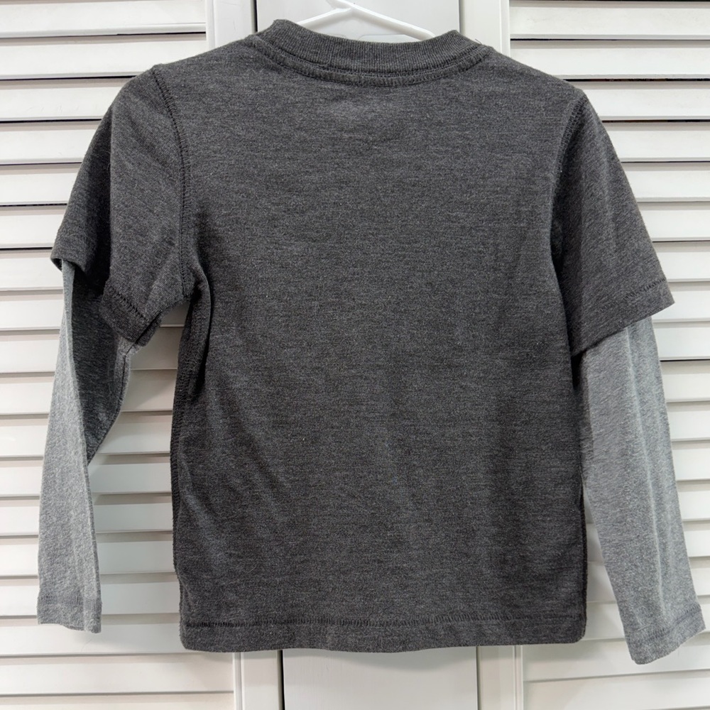 Old Navy Batman Logo size 3T Gray Long Sleeve over layer Tee - Picture 4 of 6